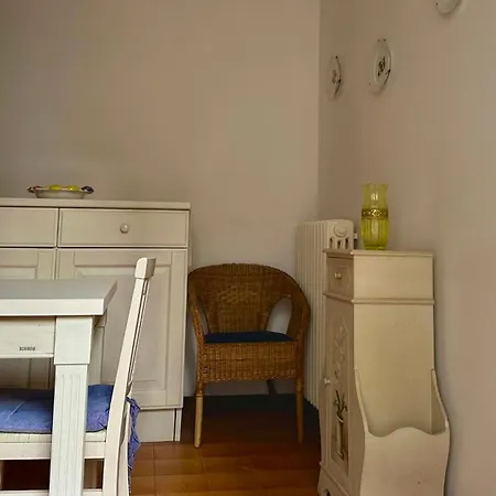 S325 - Sirolo, Quadrilocale In Centro Con Giardino E Posto Auto