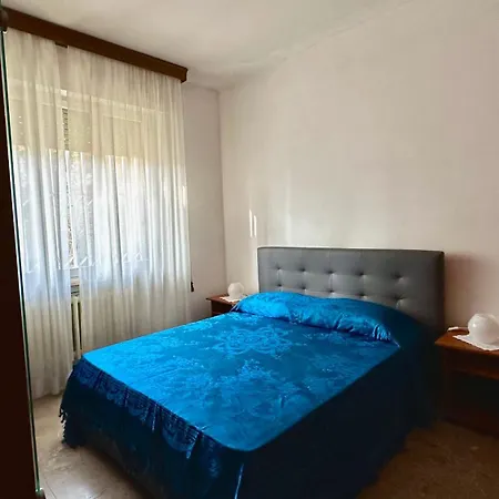 Lägenhet S325 - Sirolo, Quadrilocale In Centro Con Giardino E Posto Auto
