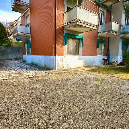 S325 - Sirolo, Quadrilocale In Centro Con Giardino E Posto Auto * Sirolo